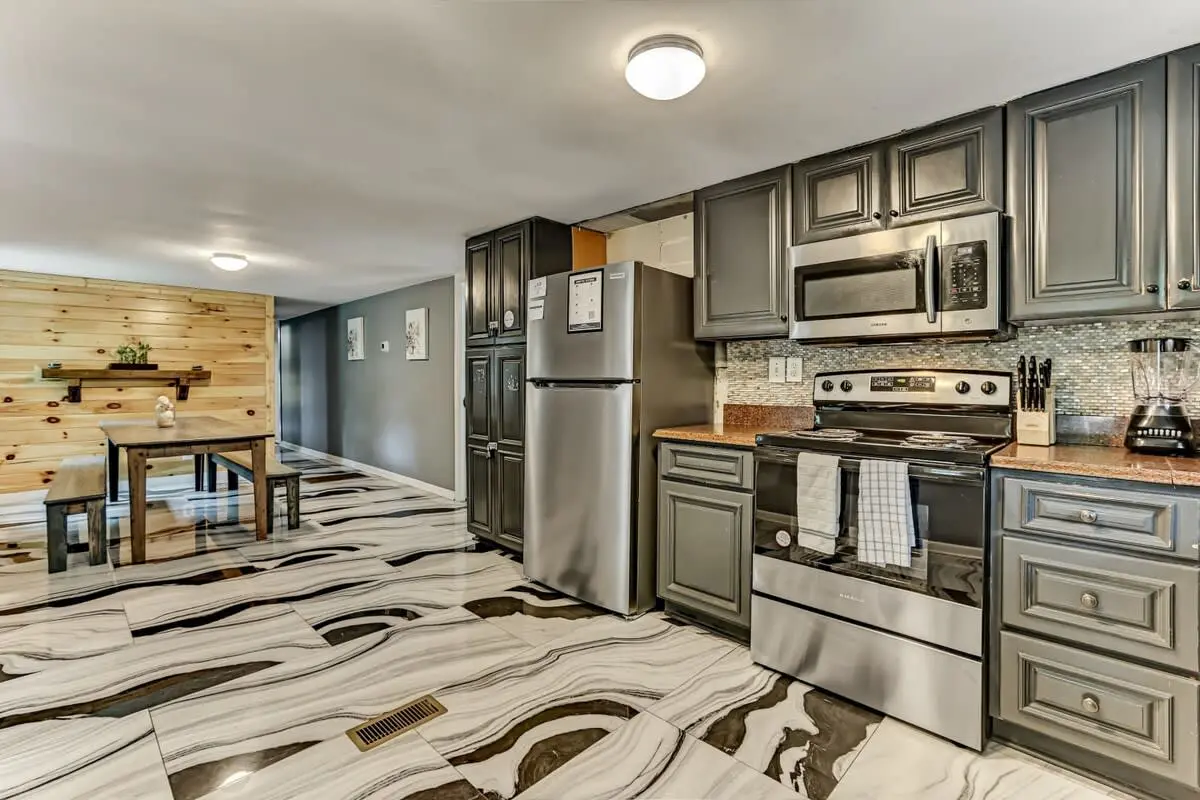 Unit A & B, 561 Mendel Ave, Savannah