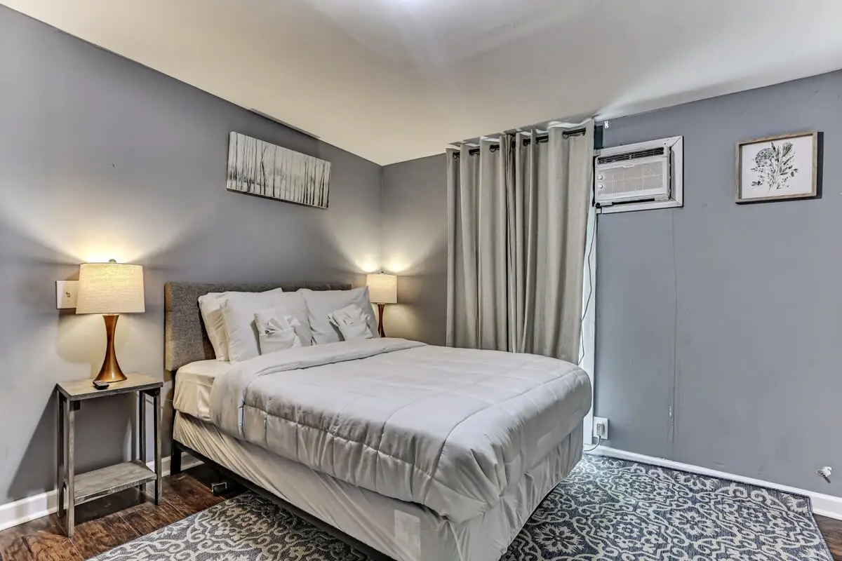 Unit A & B, 561 Mendel Ave, Savannah