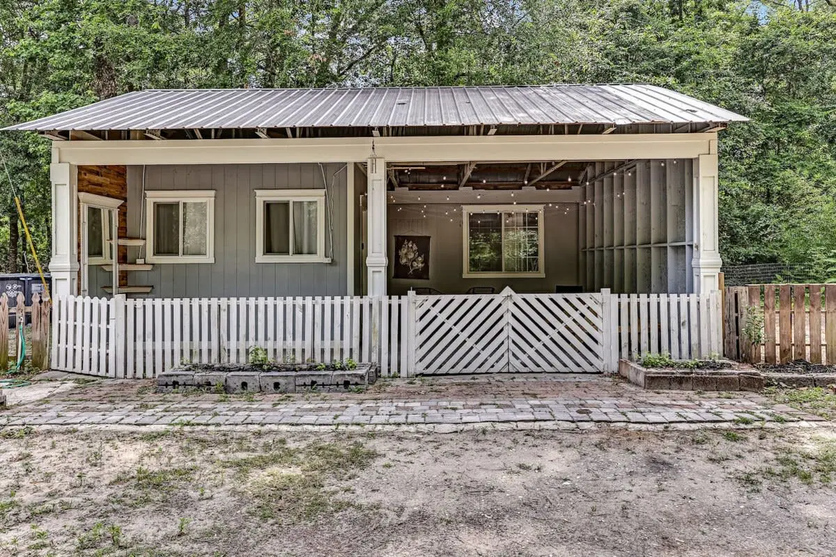 Unit A & B, 561 Mendel Ave, Savannah