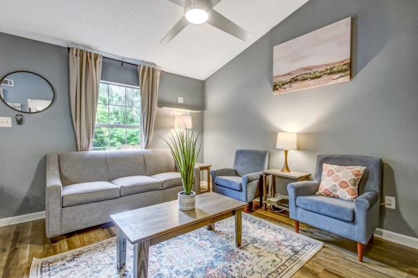 Moon River Escape Near Dining, Shops & Attractions