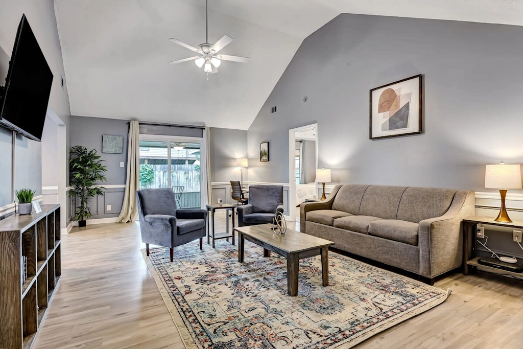 7342 Leghorn St, Savnnah