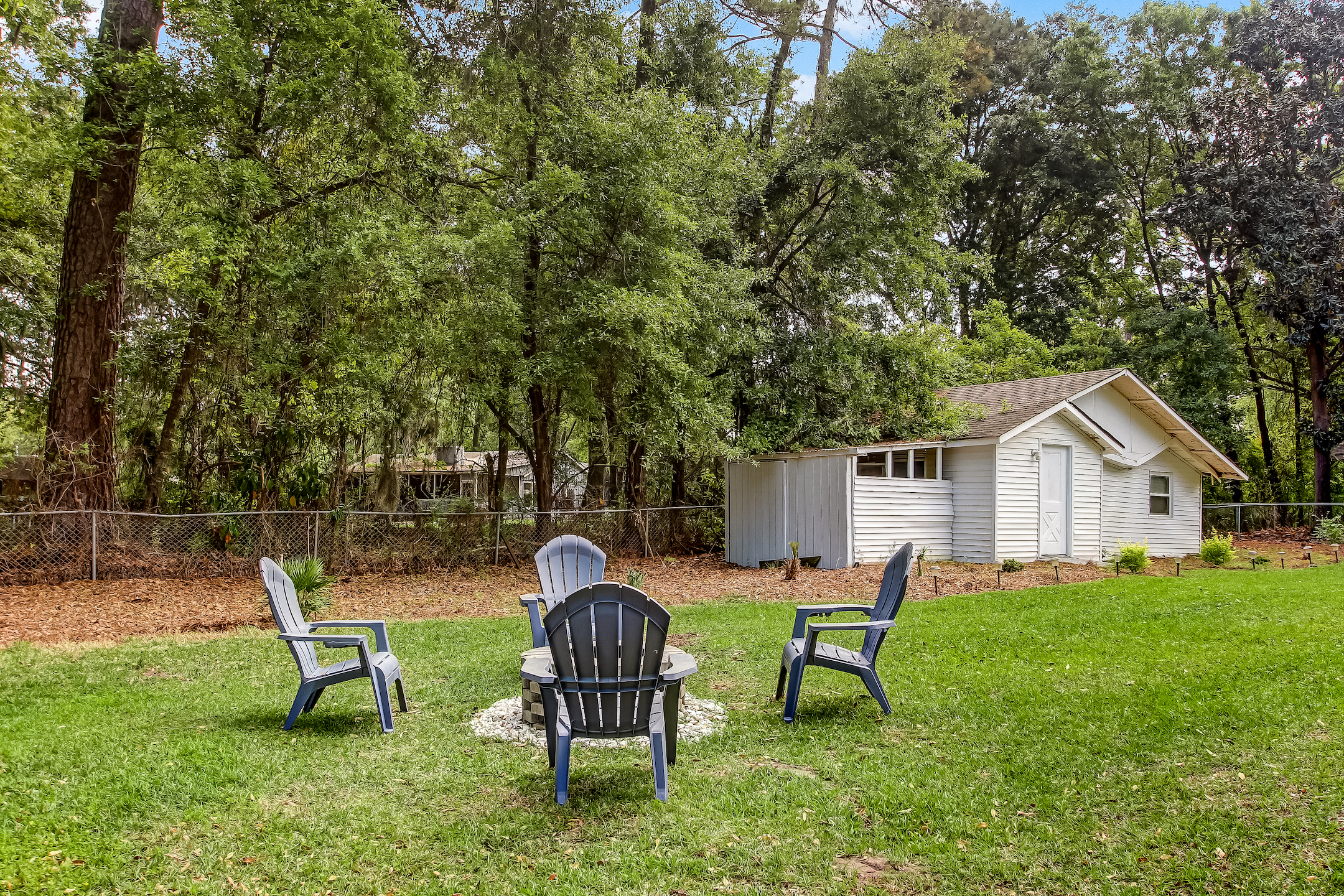 Family Island Escape with Fire Pit Near Tybee