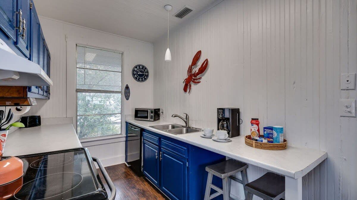 Unit C, 16 13th St, Tybee