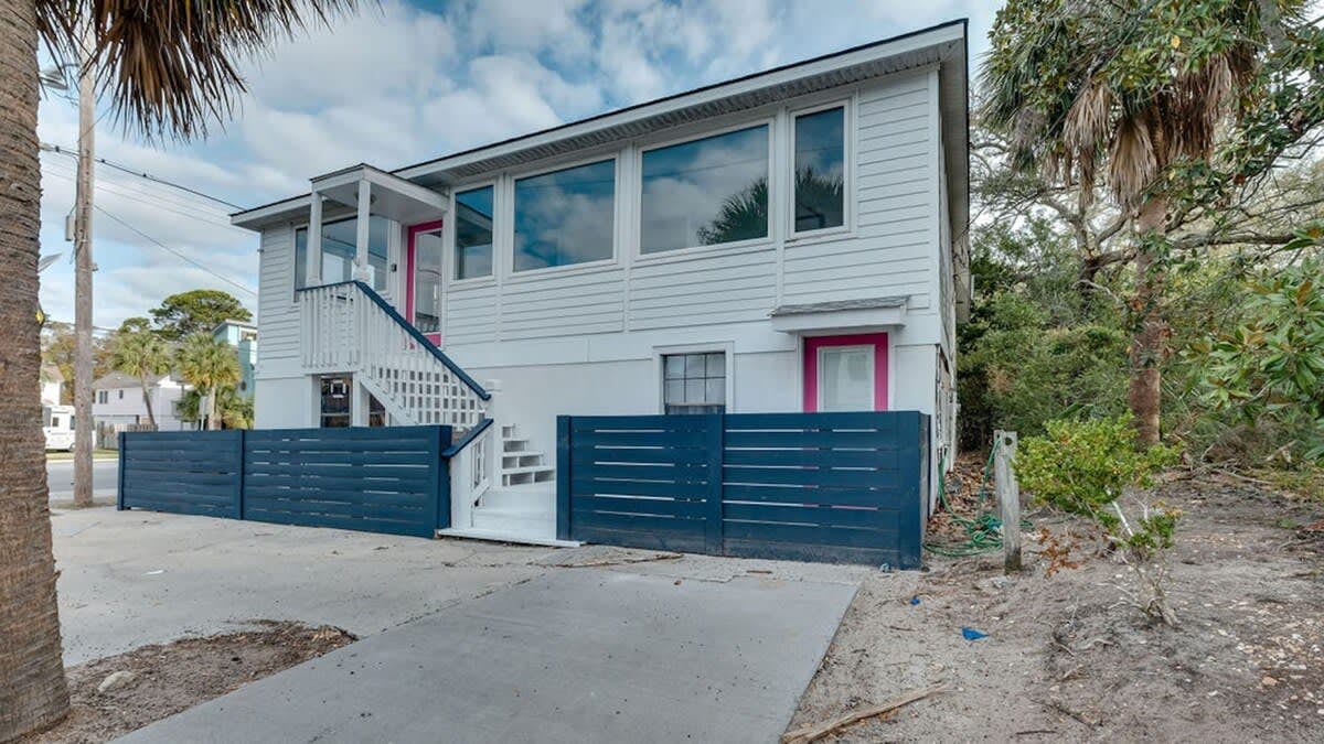 Unit C, 16 13th St, Tybee