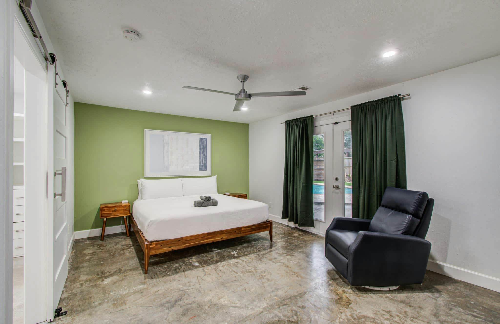 Rustic Modern Escape | 4-BD/2-BA with Pool & Patio