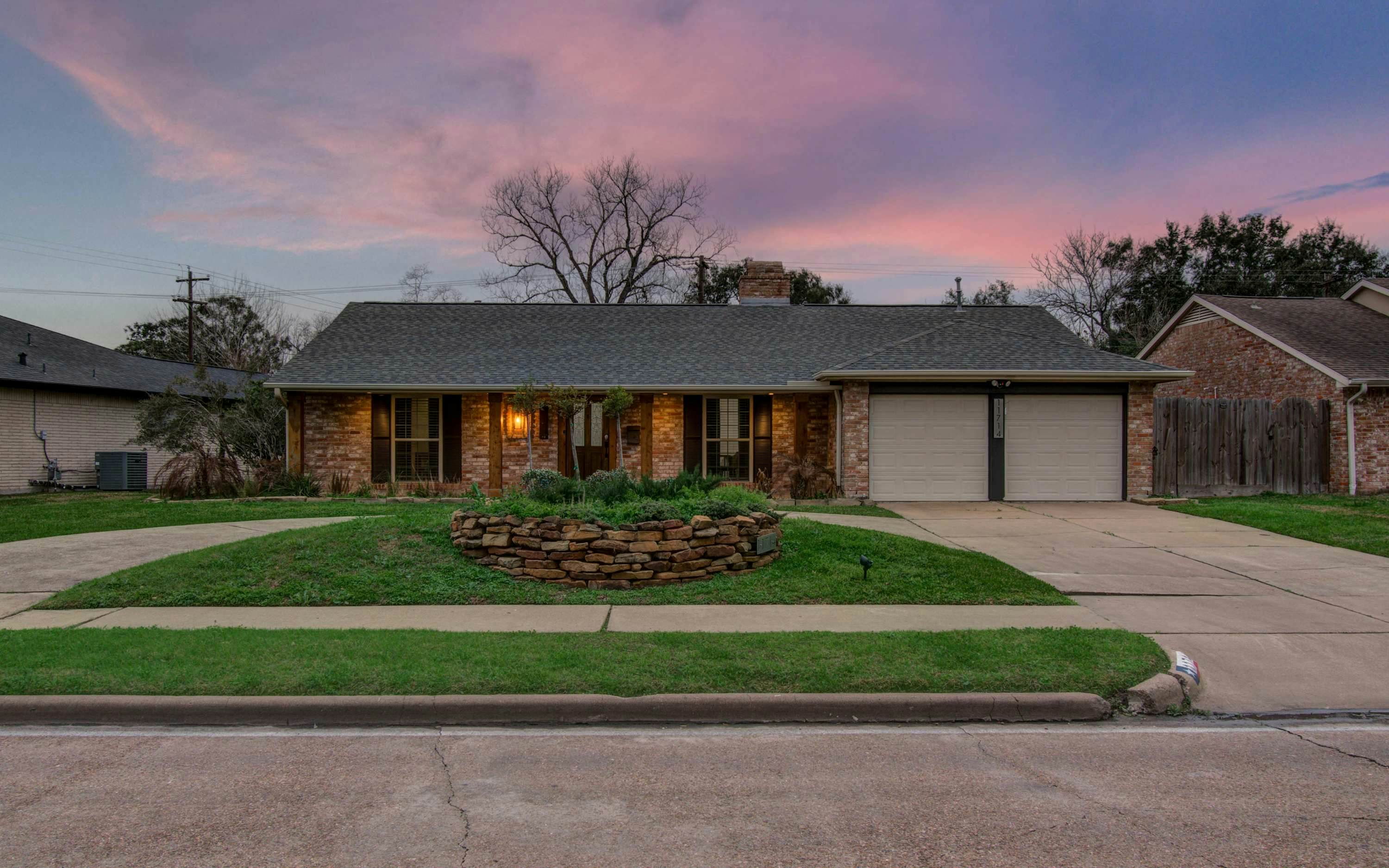 Rustic Modern Escape | 4-BD/2-BA with Pool & Patio