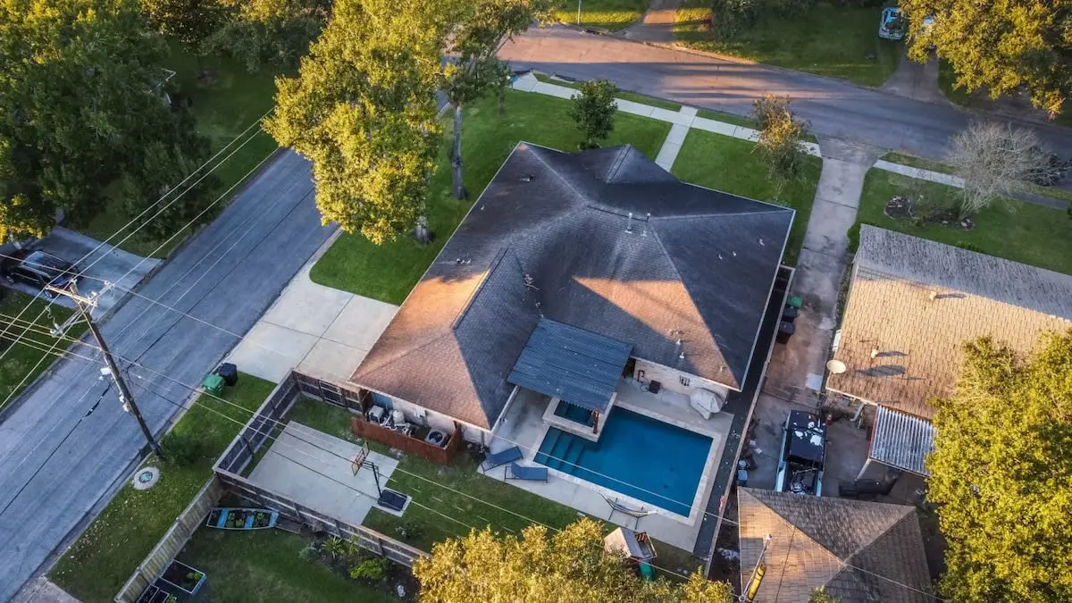 Gorgeous and Cozy Houston home w/ a private Pool