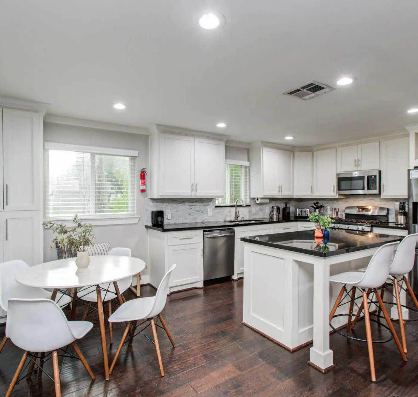 Gorgeous and Cozy Houston home w/ a private Pool