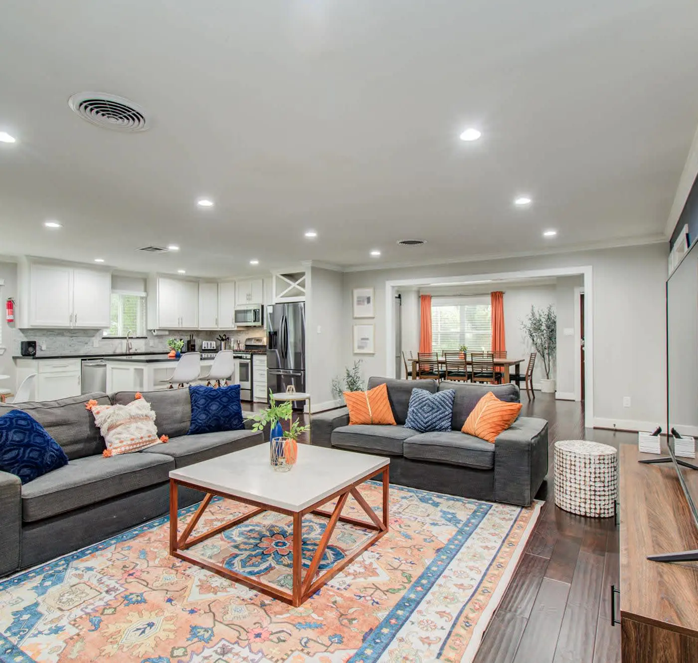 Gorgeous and Cozy Houston home w/ a private Pool