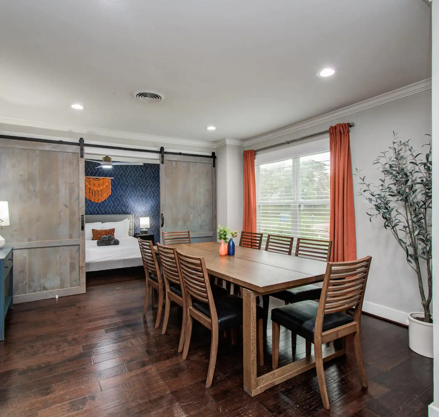 Gorgeous and Cozy Houston home w/ a private Pool