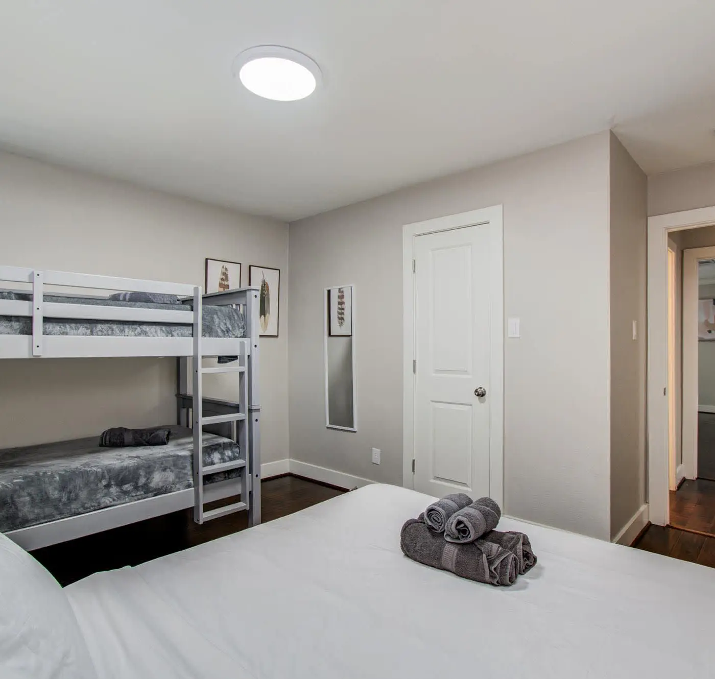 Gorgeous and Cozy Houston home w/ a private Pool