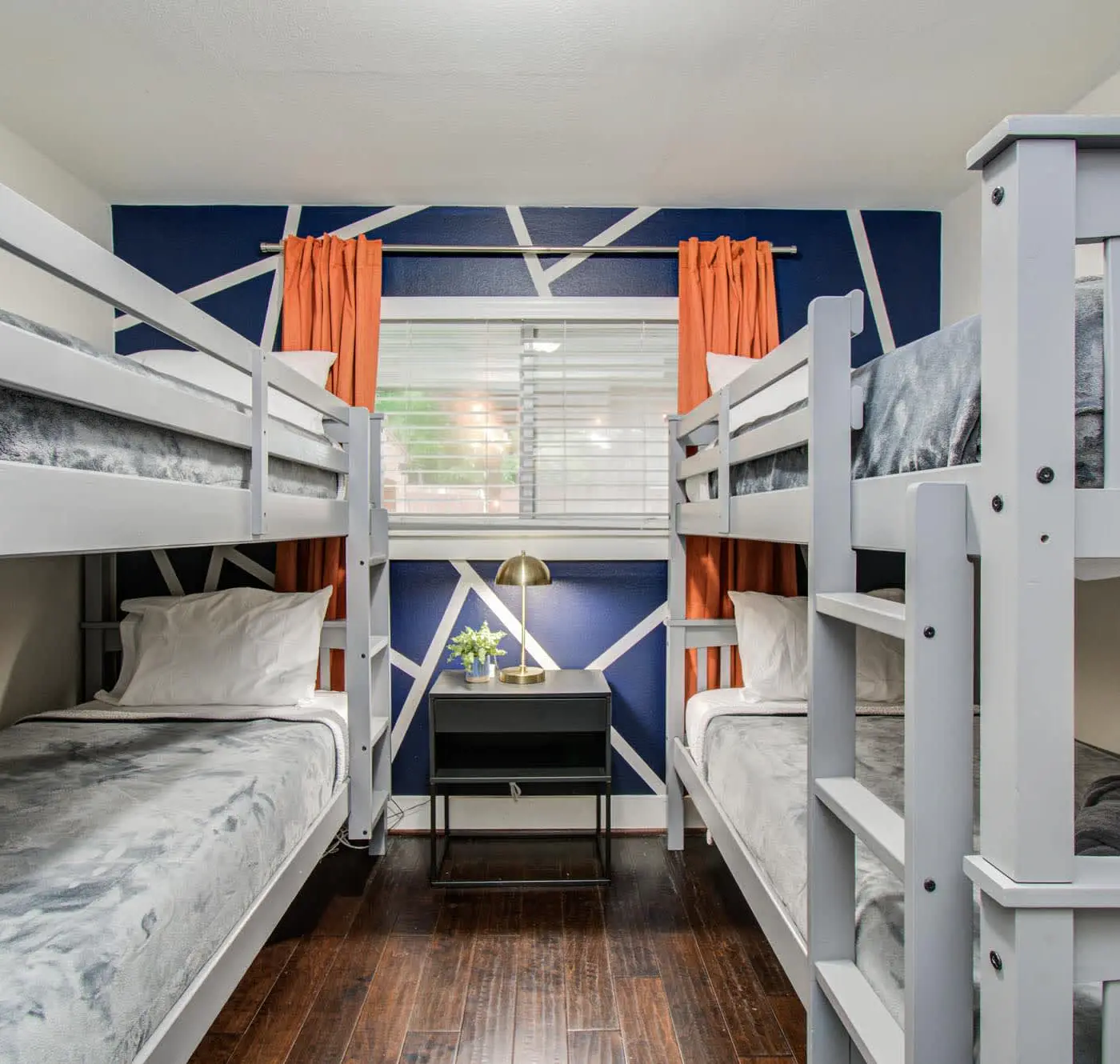 Gorgeous and Cozy Houston home w/ a private Pool