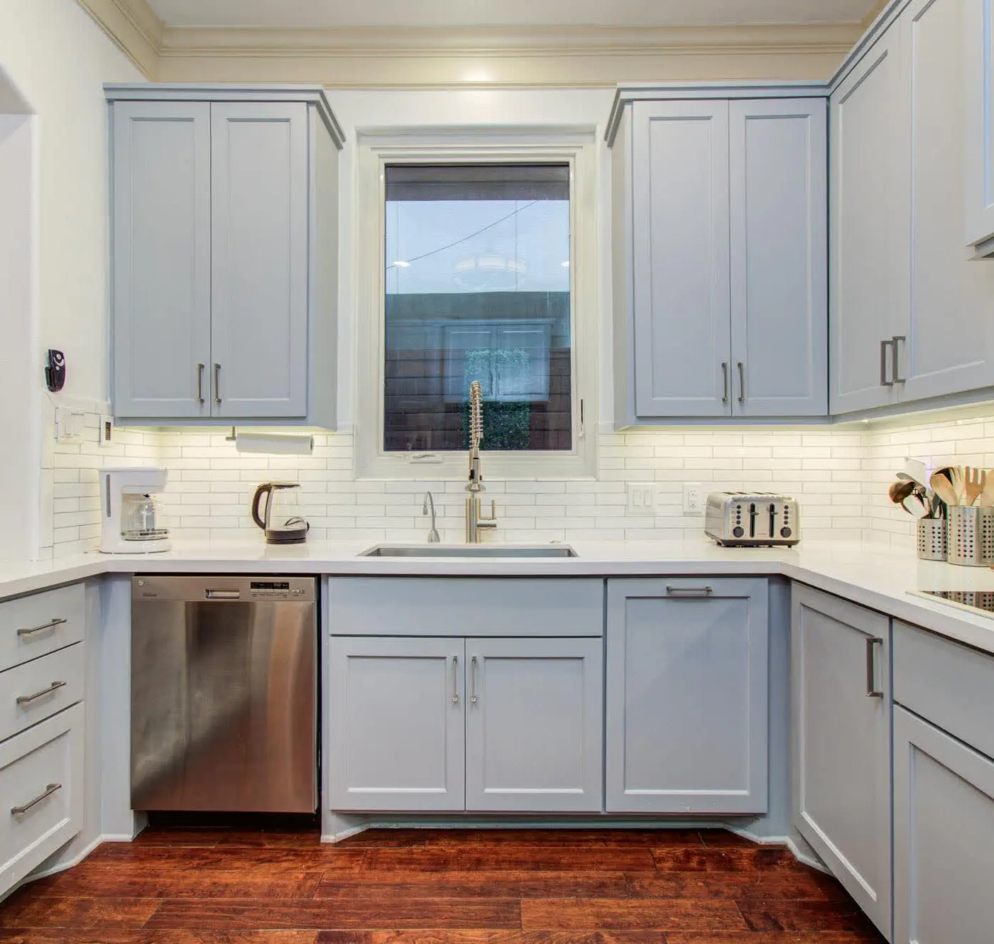 Houston Centrally Located w/ Backyard Pool Retreat