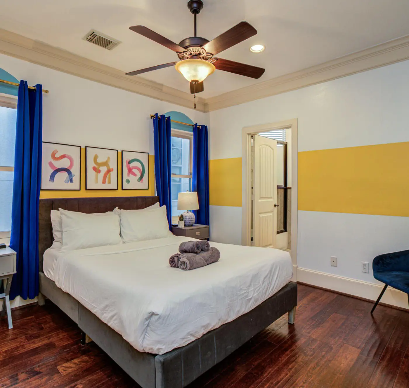 Houston Centrally Located w/ Backyard Pool Retreat