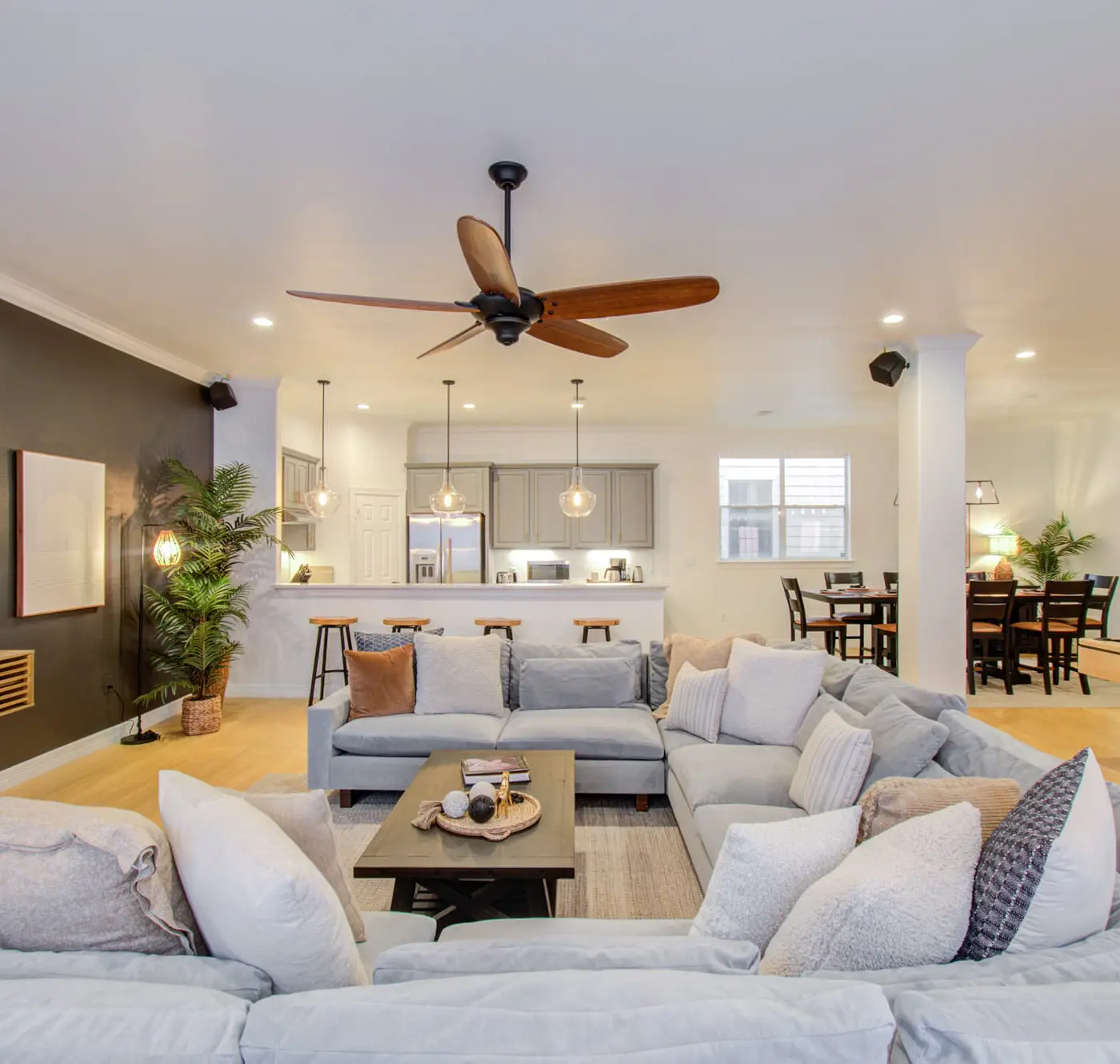 Best of Midtown-3 Bedrooms, Minutes to Attractions