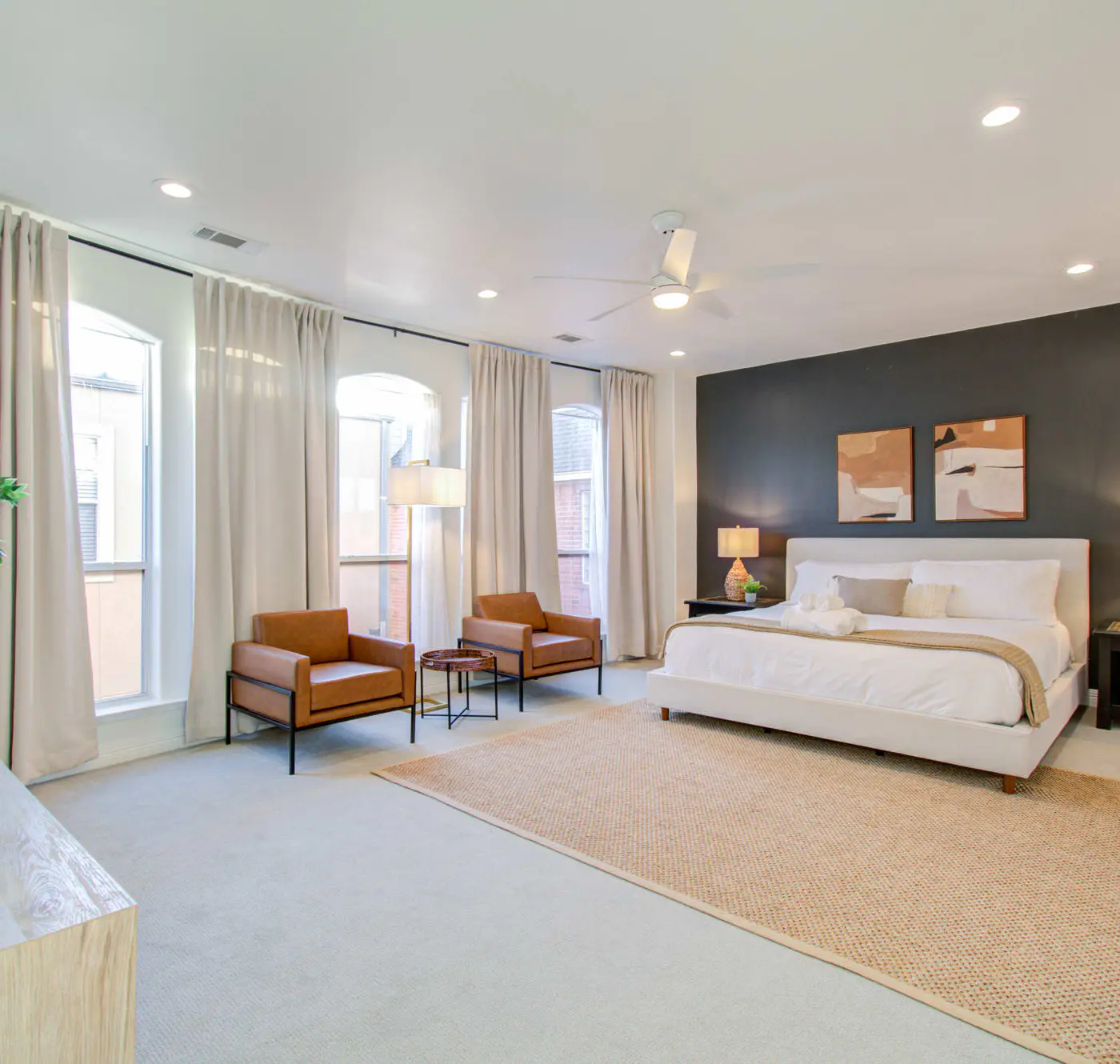 Best of Midtown-3 Bedrooms, Minutes to Attractions