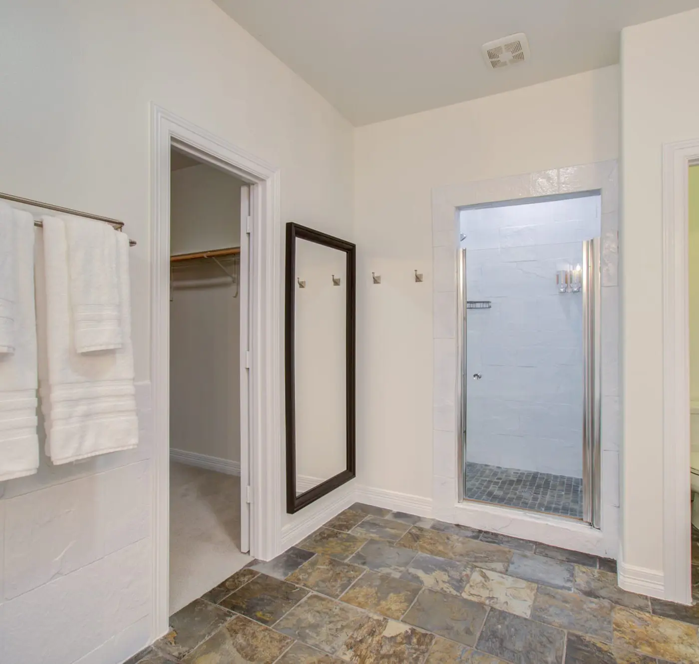 Best of Midtown-3 Bedrooms, Minutes to Attractions