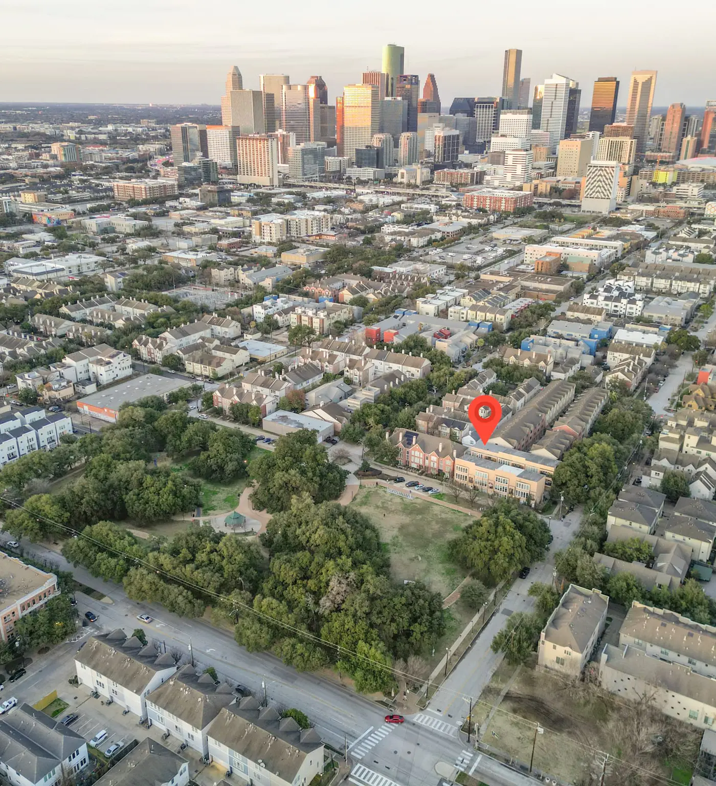 Best of Midtown-3 Bedrooms, Minutes to Attractions