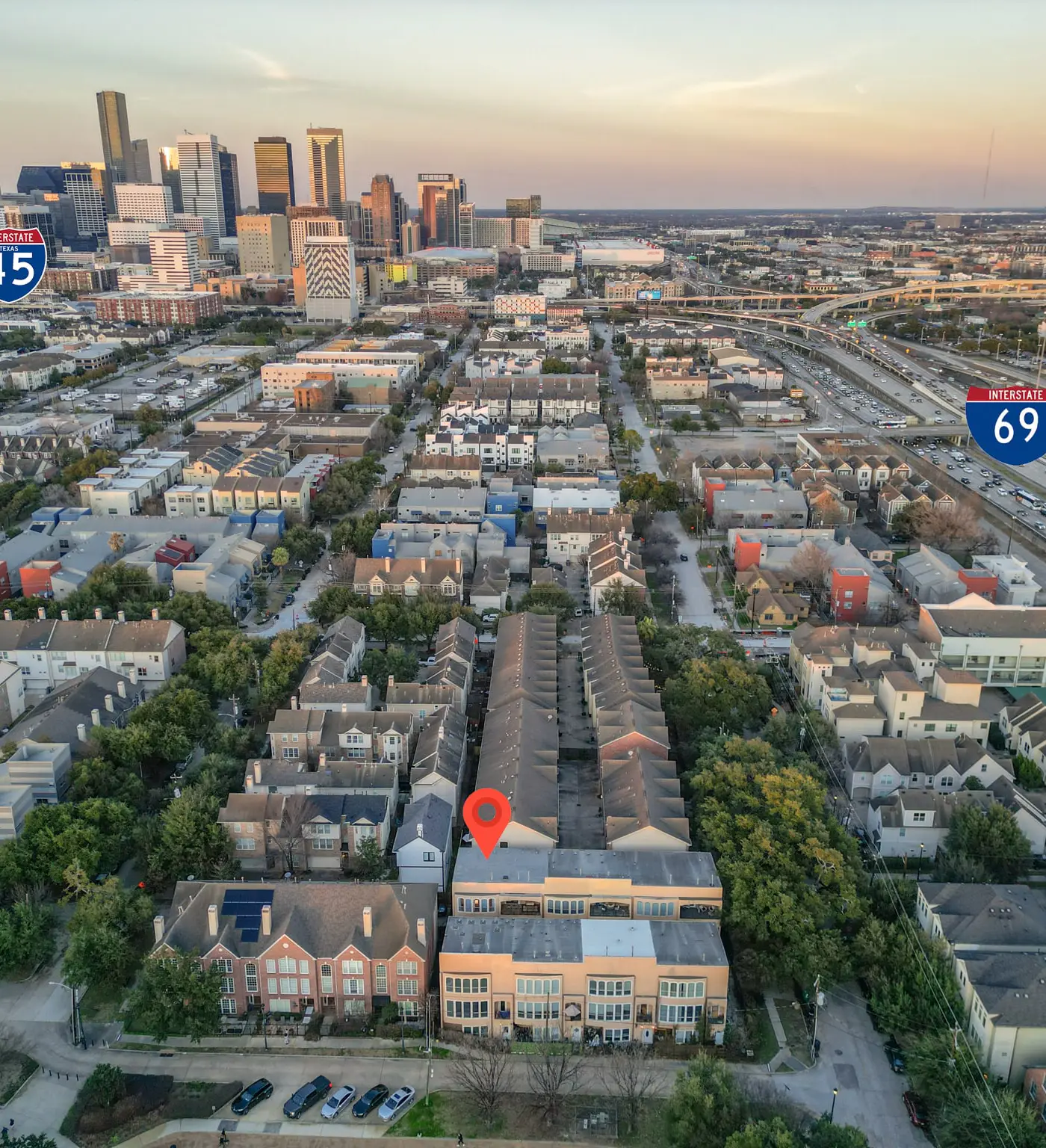 Best of Midtown-3 Bedrooms, Minutes to Attractions