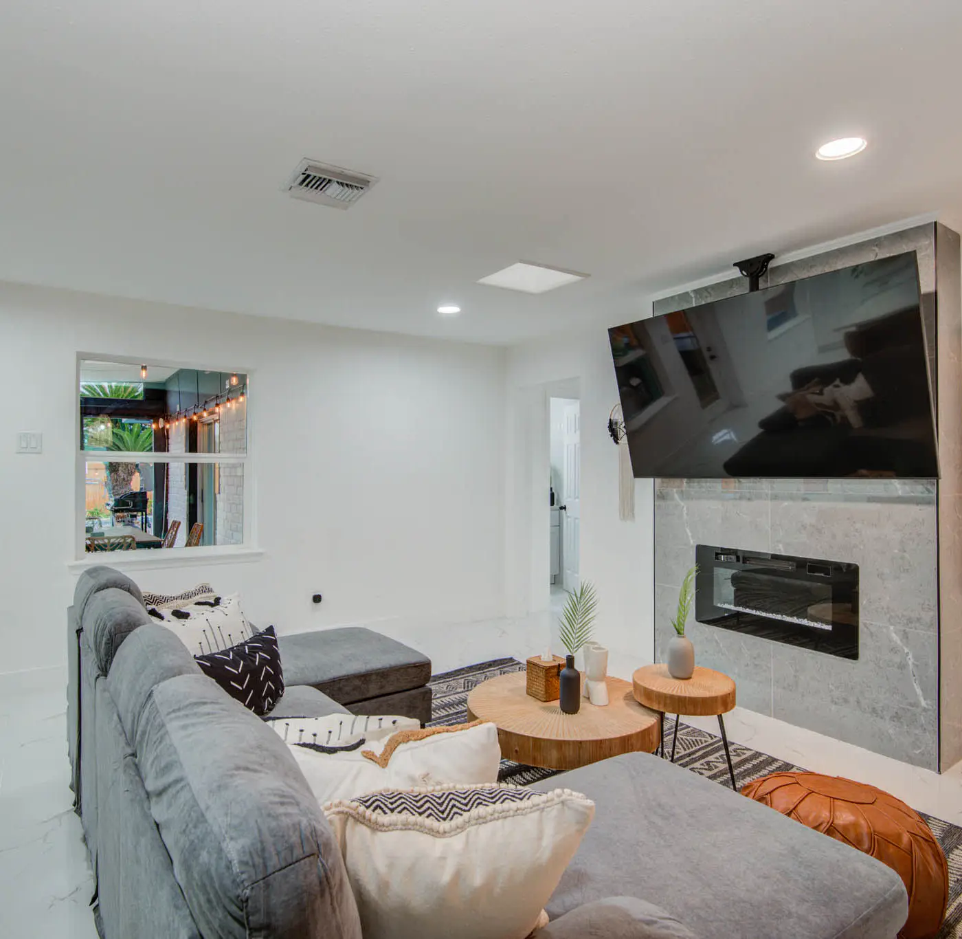 Spring Branch Getaway Feat 5BD, Pool, Hot tub