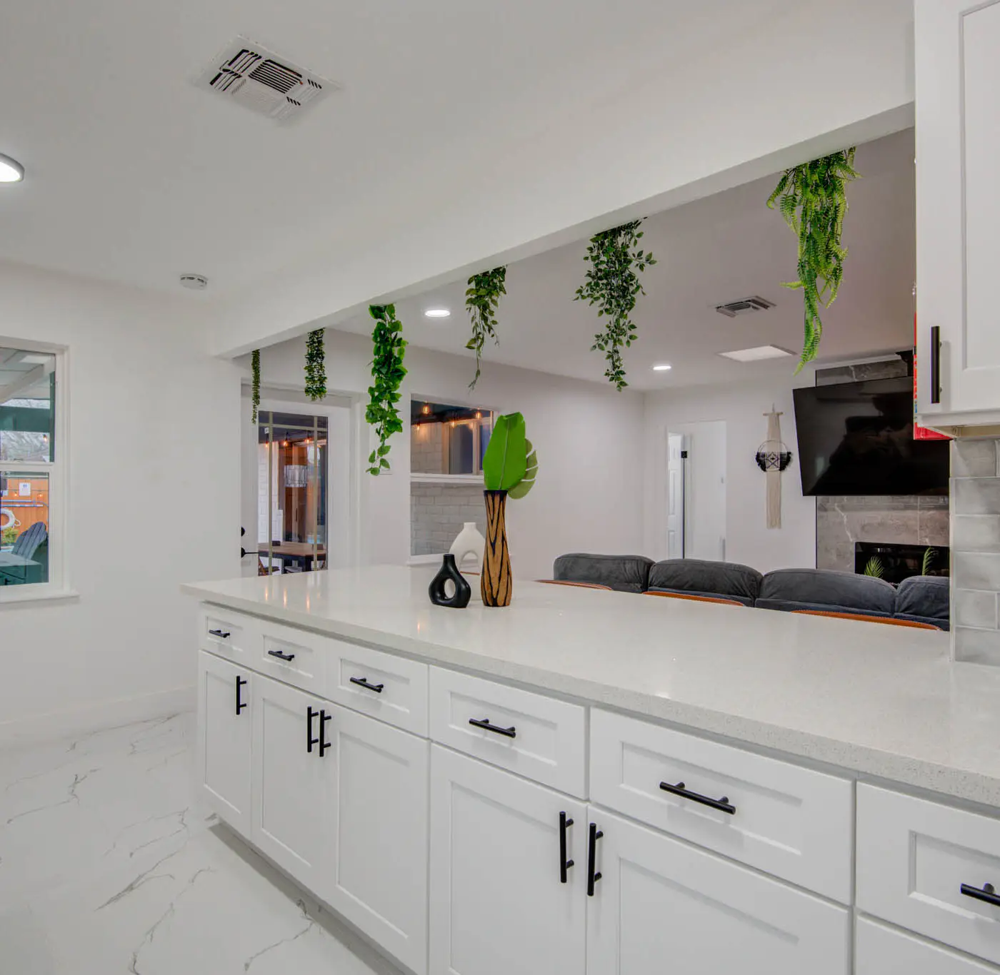 Spring Branch Getaway Feat 5BD, Pool, Hot tub