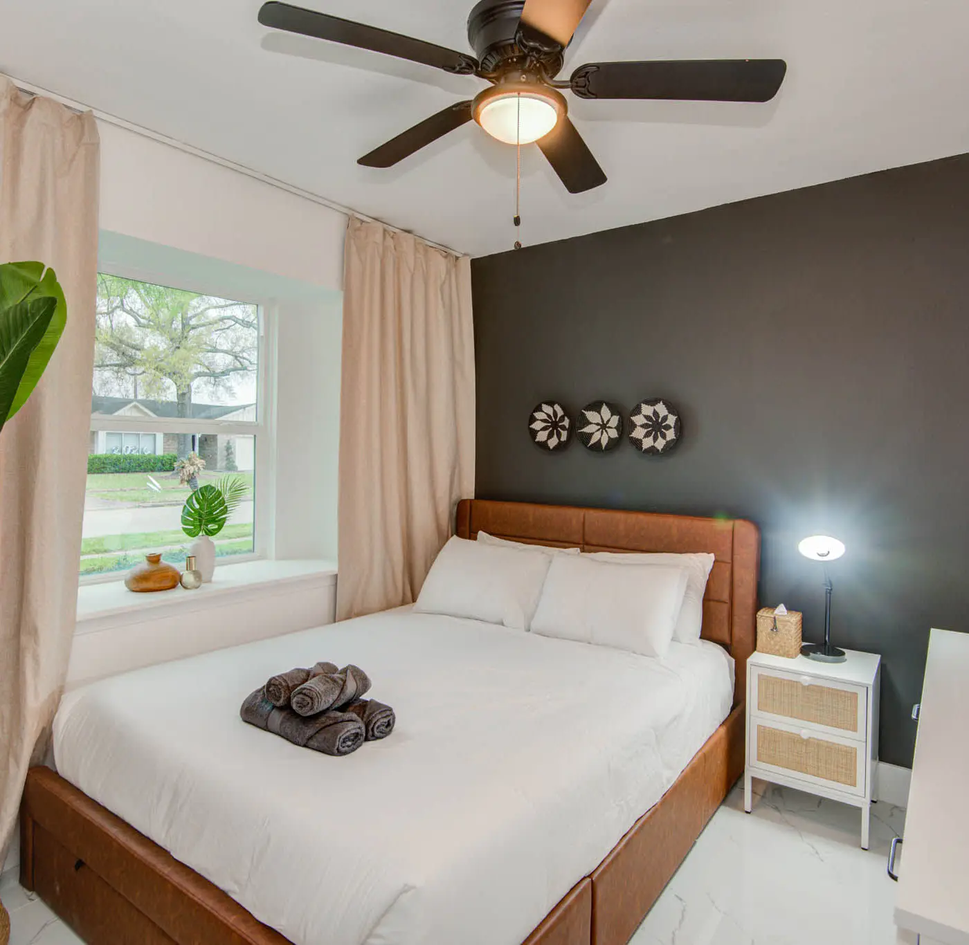 Spring Branch Getaway Feat 5BD, Pool, Hot tub