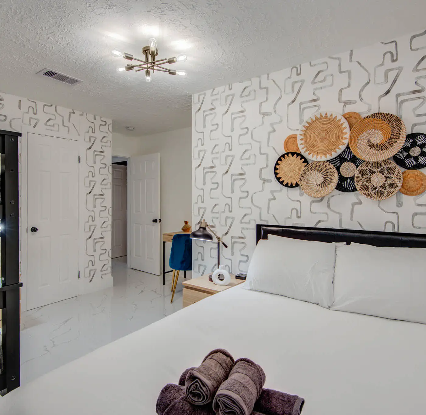 Spring Branch Getaway Feat 5BD, Pool, Hot tub