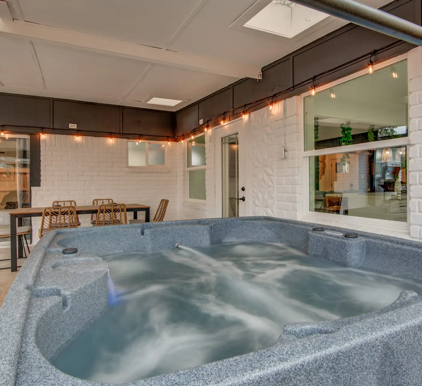 Spring Branch Getaway Feat 5BD, Pool, Hot tub