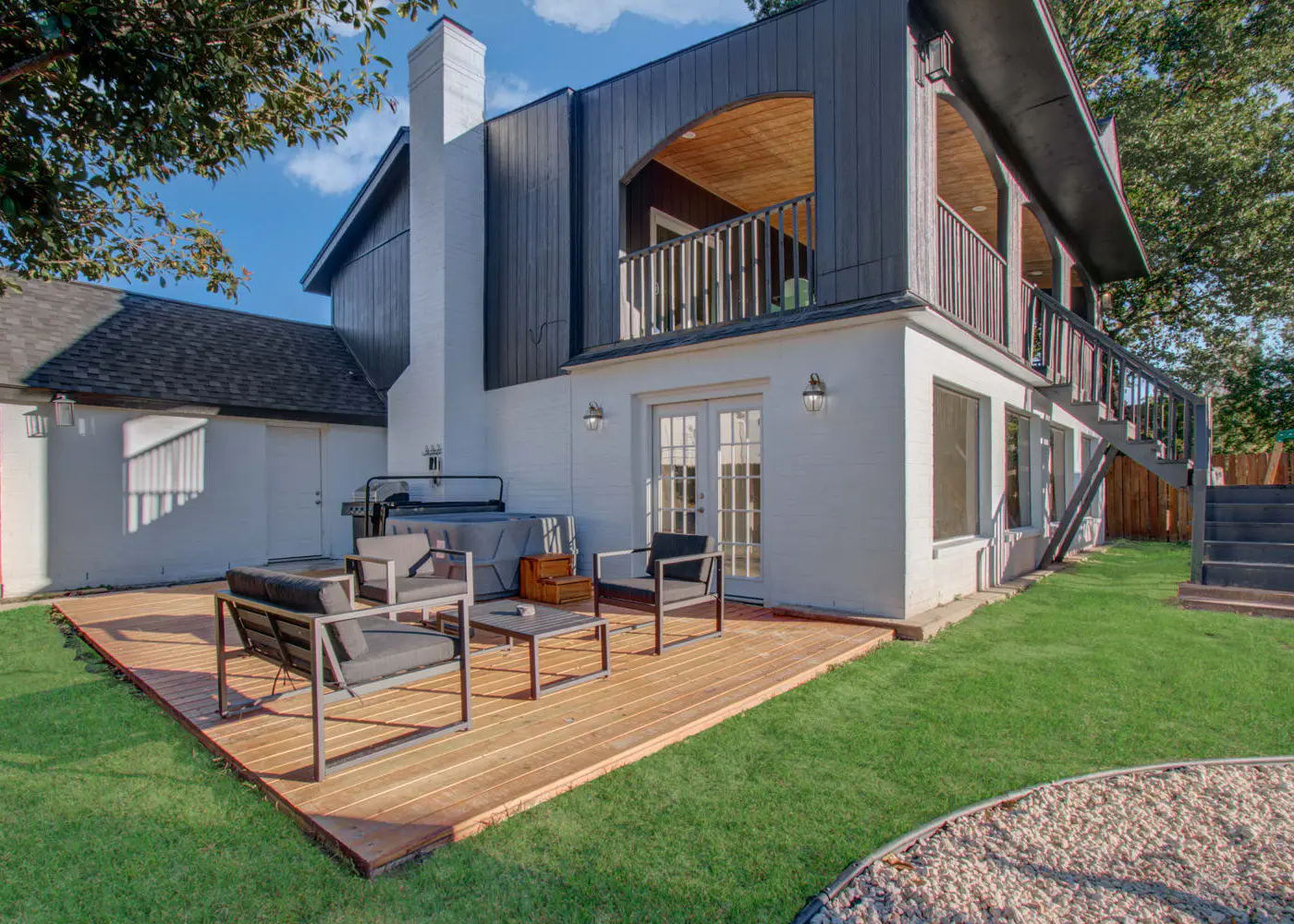 Stunning Modern Dream Home, 5-BD, Sleeps 14