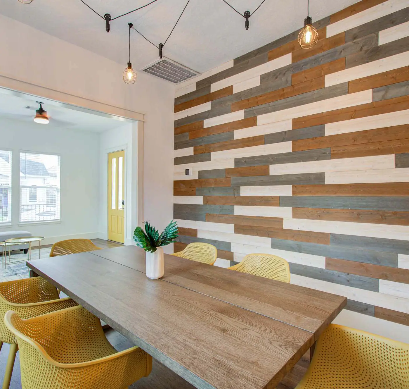 3BD Historic Charm x Modern Amenities w Hot Tub