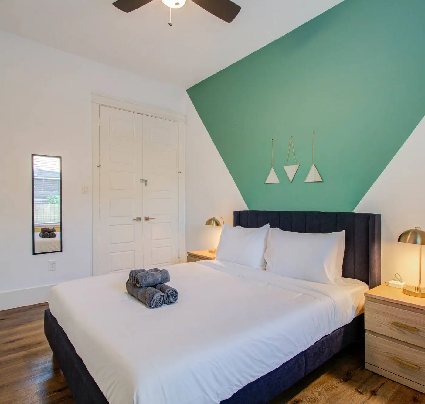 3BD Historic Charm x Modern Amenities w Hot Tub