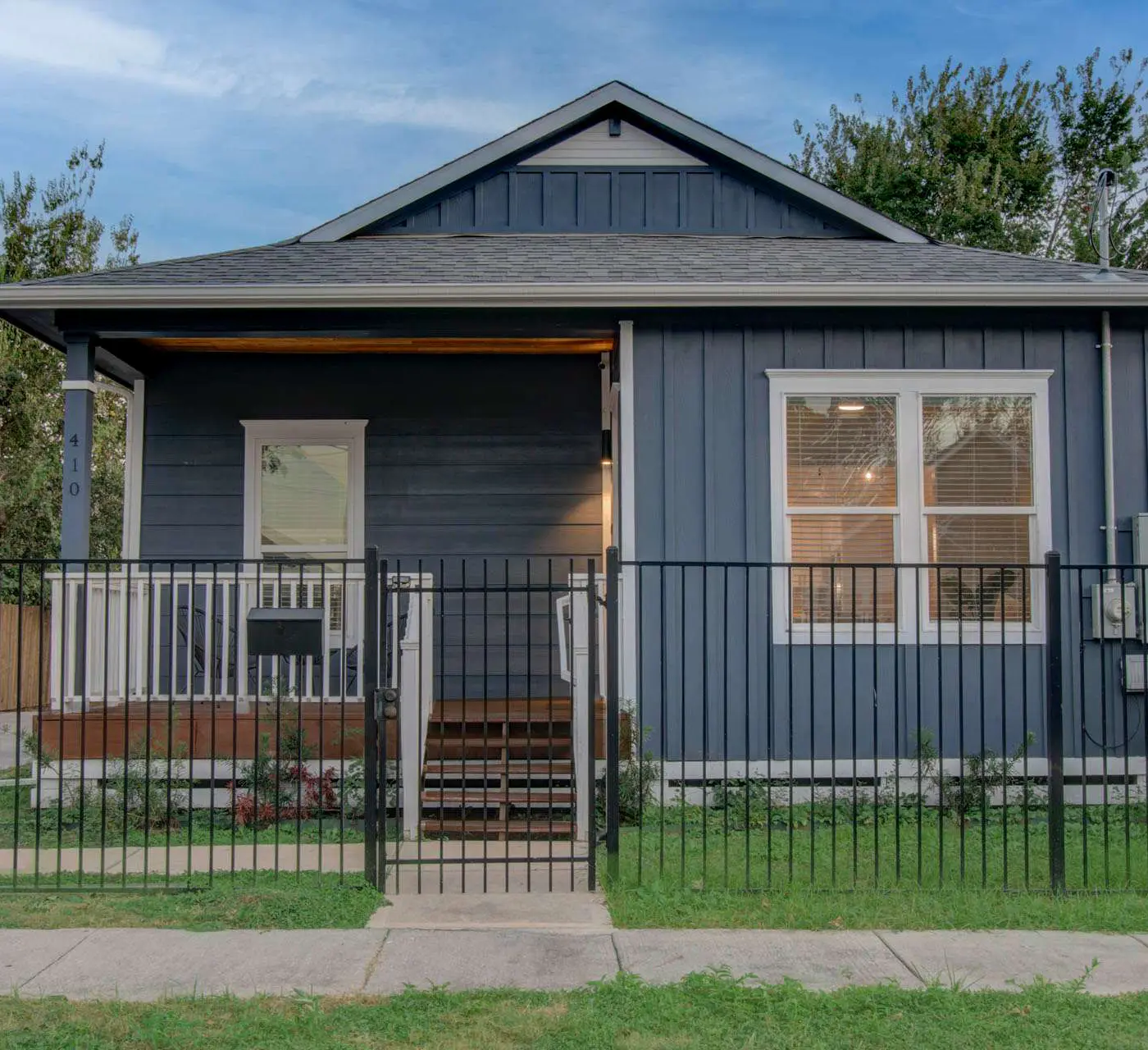 3BD Historic Charm x Modern Amenities w Hot Tub