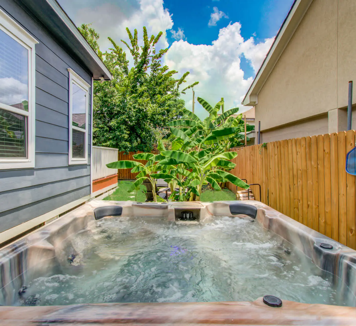 3BD Historic Charm x Modern Amenities w Hot Tub