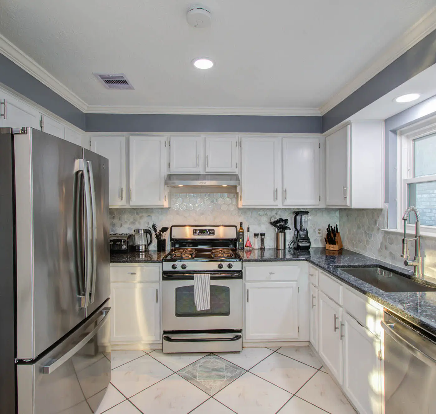 Your Houston Vacation Getaway, 4-BD, Pool, Patio