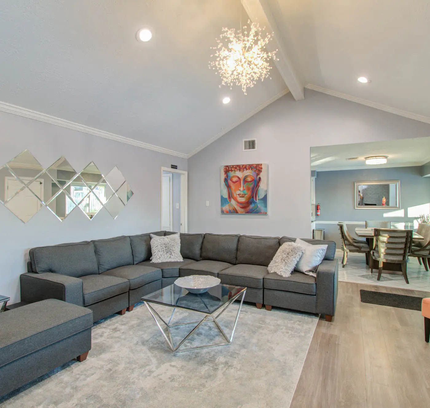 Your Houston Vacation Getaway, 4-BD, Pool, Patio