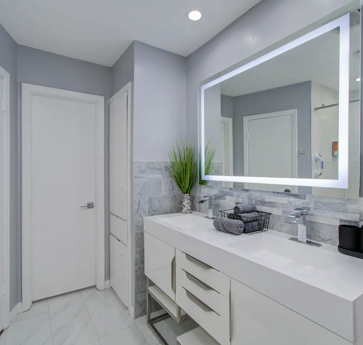 Your Houston Vacation Getaway, 4-BD, Pool, Patio