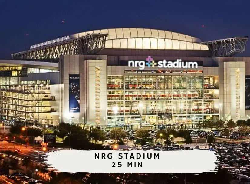 Your Houston Vacation Getaway, 4-BD, Pool, Patio