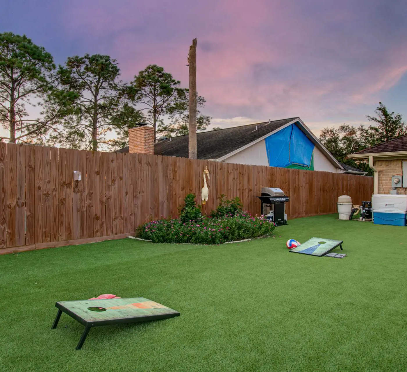 Your Houston Vacation Getaway, 4-BD, Pool, Patio