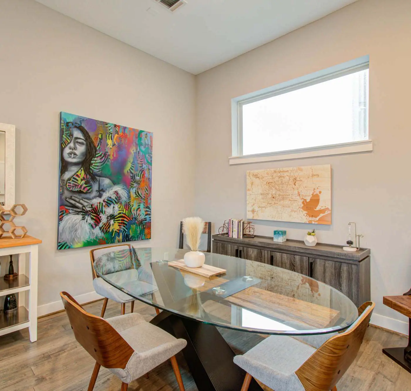 Modern Luxury 3-BD, Mins to DT w Rooftop