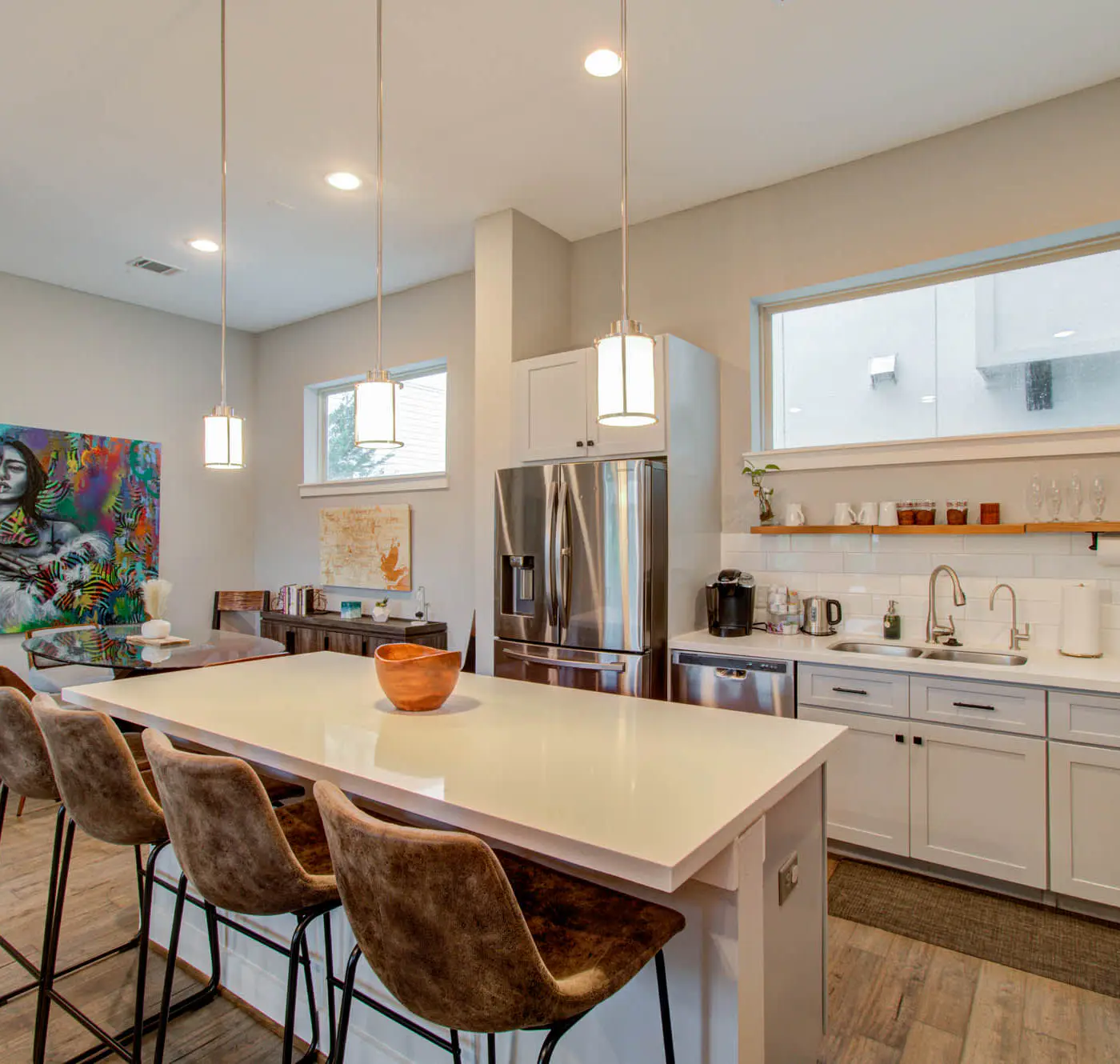 Modern Luxury 3-BD, Mins to DT w Rooftop