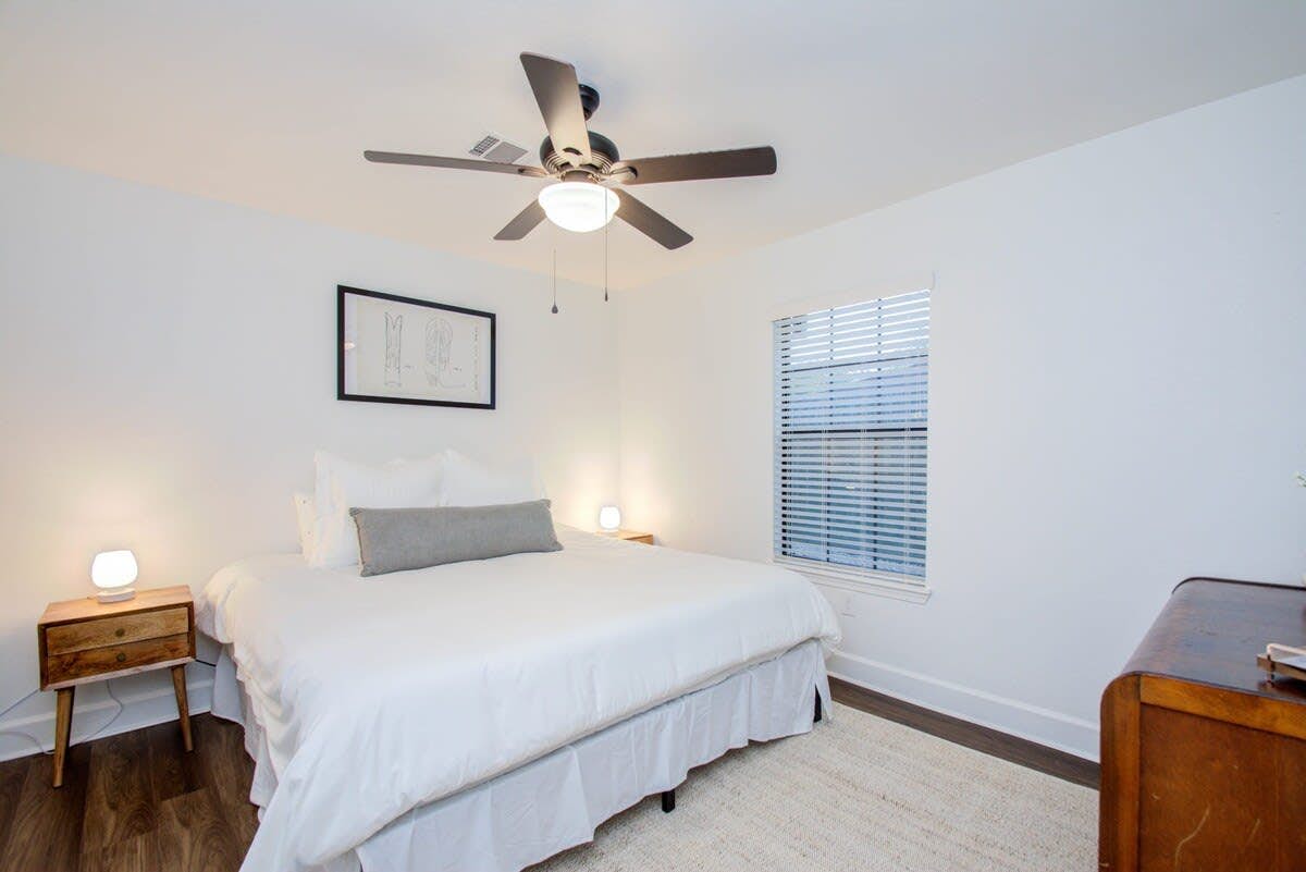 3 beds Houston HOME, Close NRG Stadium & Rodeo