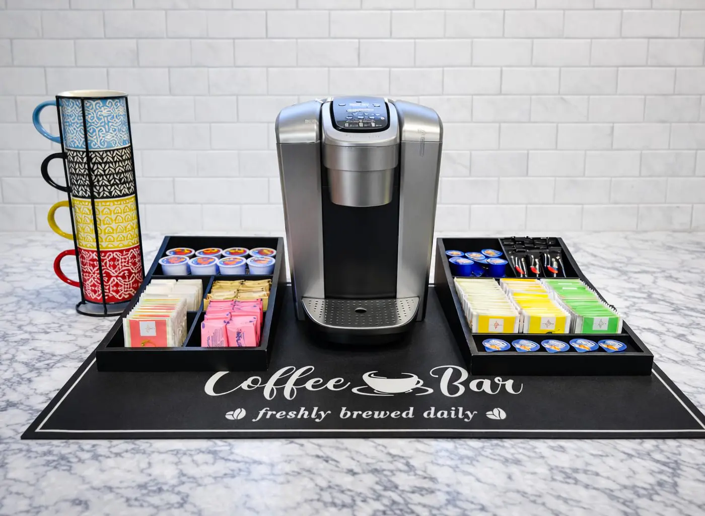 Stunning Modern Dream Home w Pool, Grill, Foosball