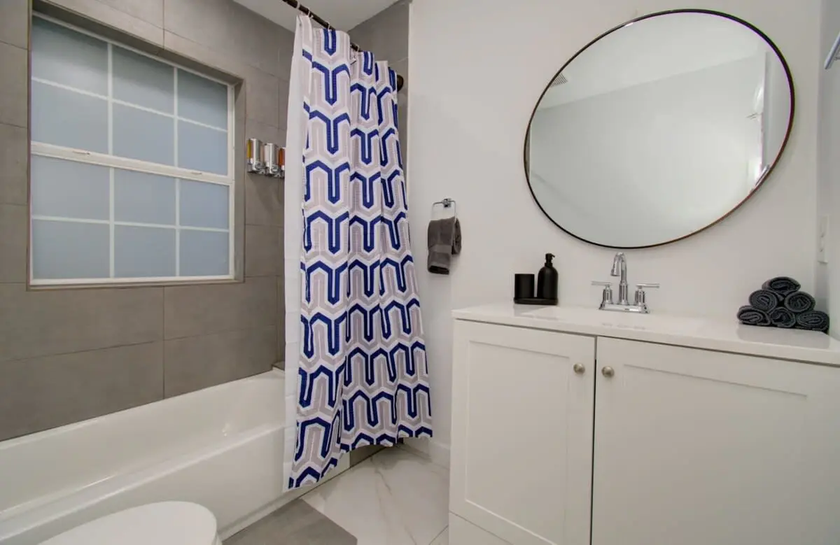 Heart of Houston - 2-BD/1-BA with Grill