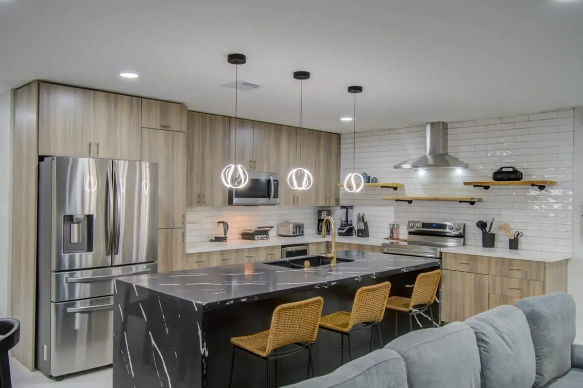 Central Convenience x Modern Luxury - Heart of Houston