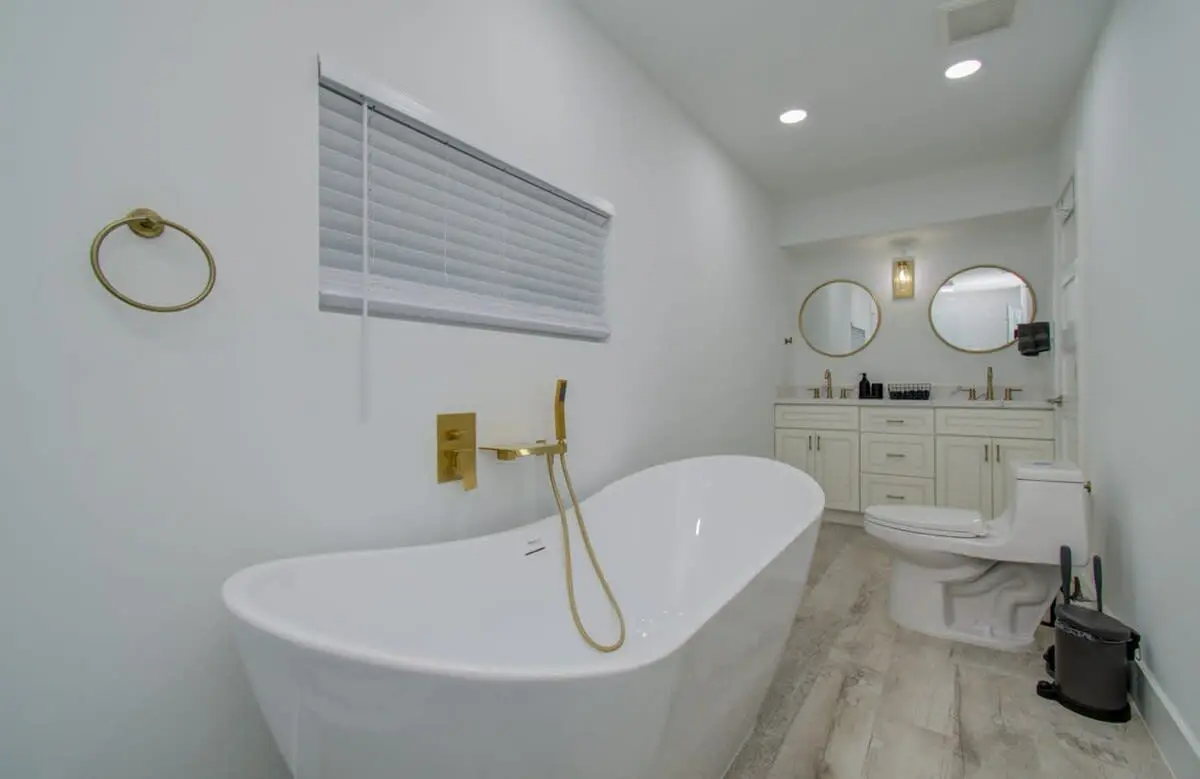 Central Convenience x Modern Luxury - Heart of Houston