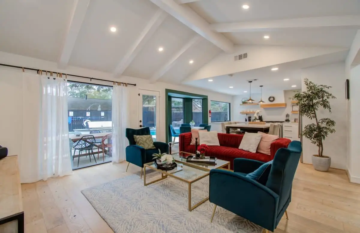 Spring Branch Paradise, 4-BD Backyard Pool Oasis