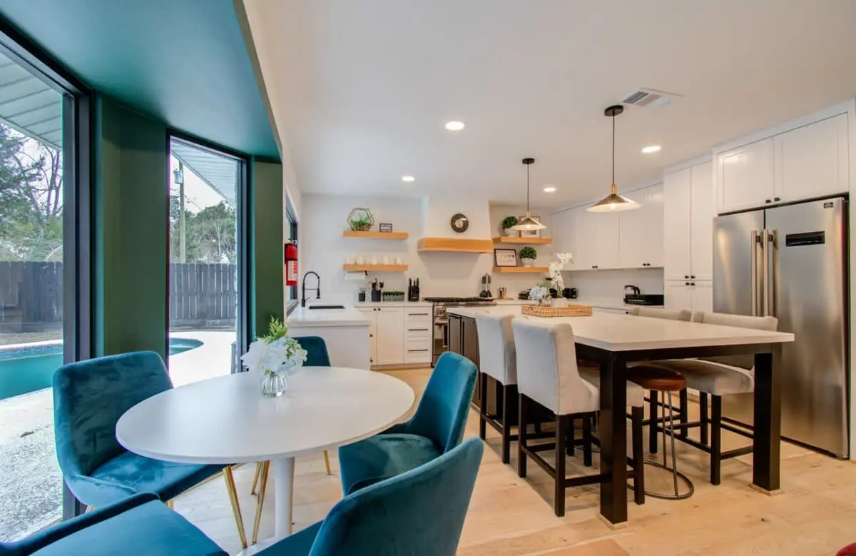 Spring Branch Paradise, 4-BD Backyard Pool Oasis