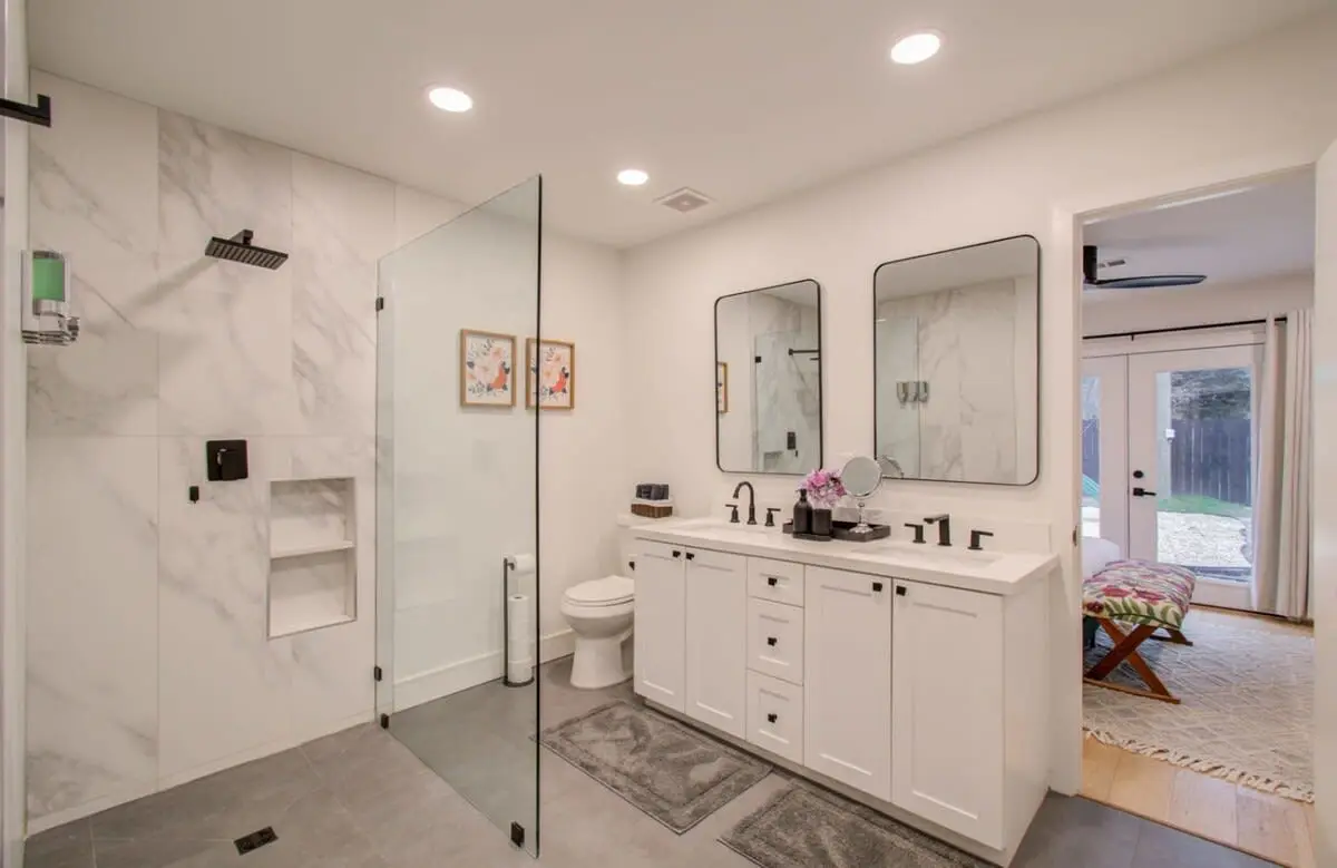 Spring Branch Paradise, 4-BD Backyard Pool Oasis