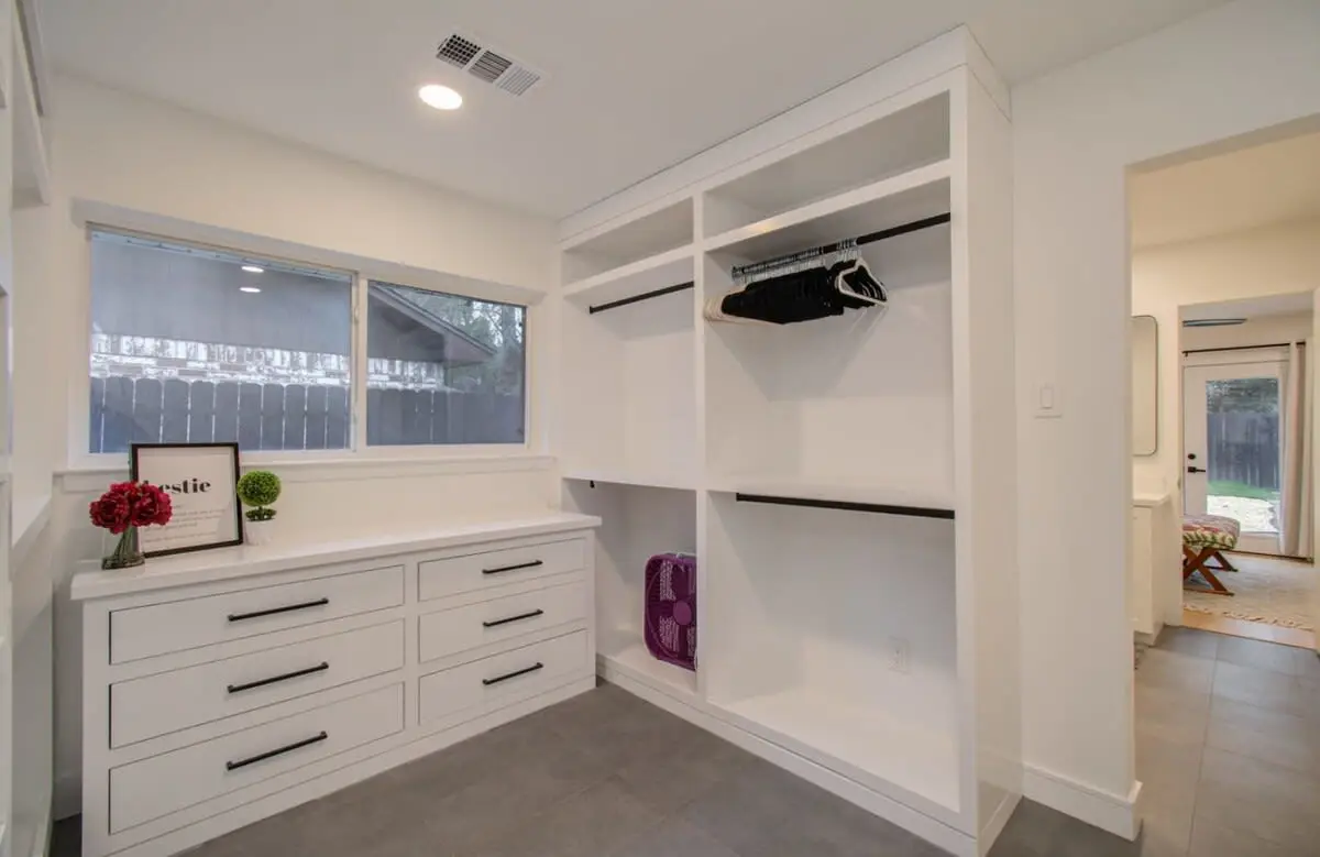 Spring Branch Paradise, 4-BD Backyard Pool Oasis