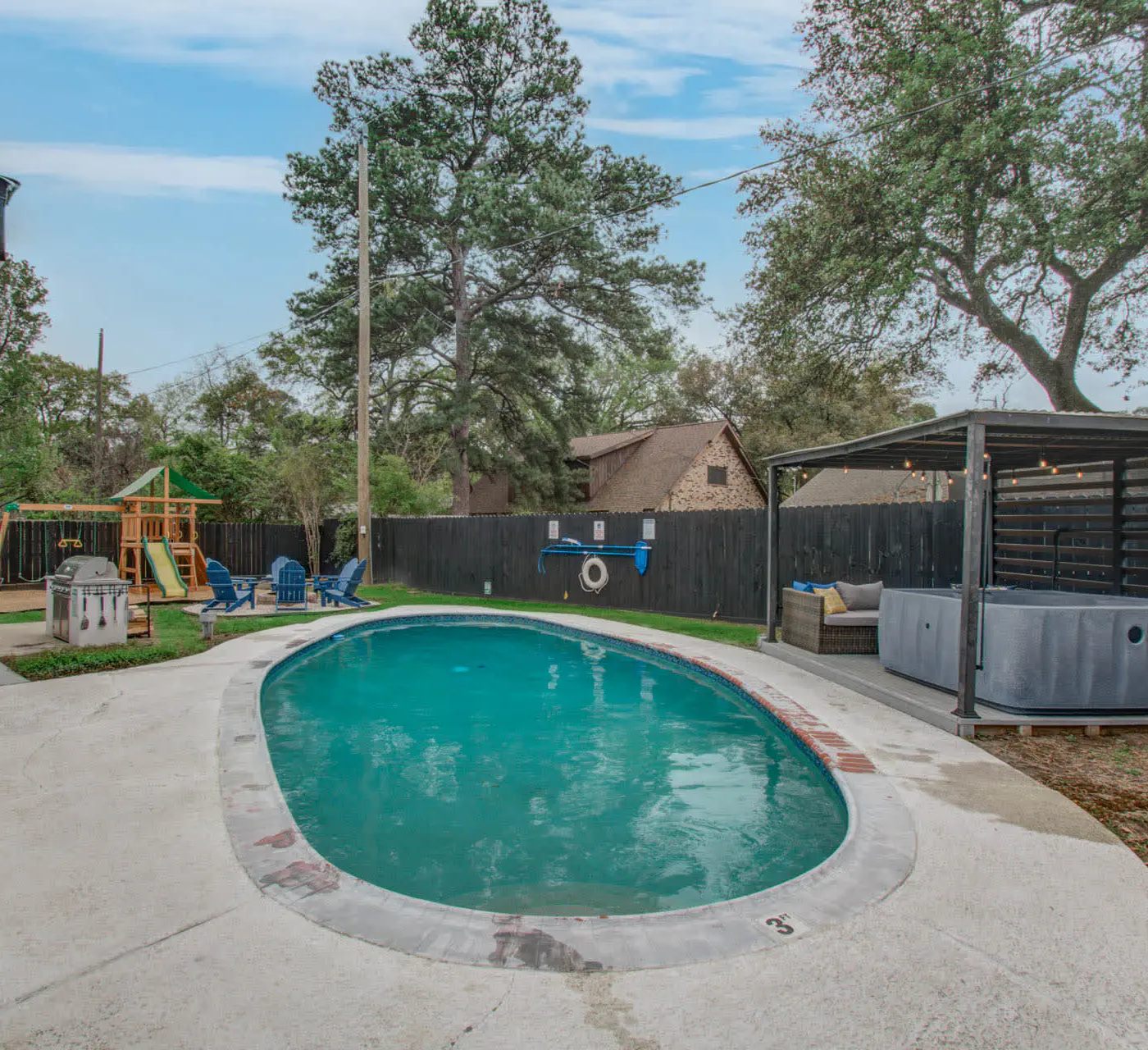 Spring Branch Paradise, 4-BD Backyard Pool Oasis